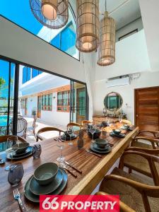 Fotografie z fotogalerie ubytování Tropical Luxury Pool Villa near Golf Courses v destinaci Chiang Mai