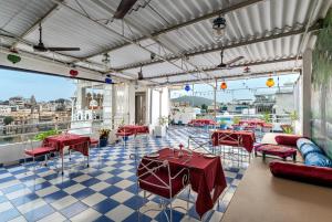 Restaurace v ubytování Storica Stays Panorama Haveli Udaipur