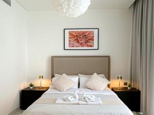 Fotografie z fotogalerie ubytování Luxury 1BR with Aquatic View, District One v Dubaji