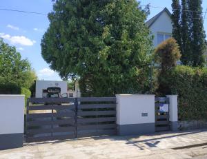 Fotografie z fotogalerie ubytování Aranyharmat Apartman Eu v destinaci Balatonlelle