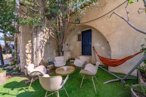 Tel-Aviv LALA Boutique Hotel外面的花园