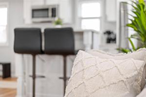 Кухня или мини-кухня в LunaVista's Cozy Corner, 1B&1Bth
 +18 фотографий