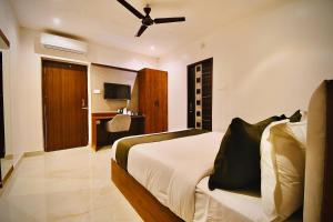 Μια τηλεόραση ή/και κέντρο ψυχαγωγίας στο Hotel The Code Exclusive