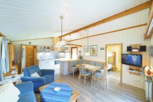 Kuchyň nebo kuchyňský kout v ubytování Ferienhaus Strandkorb