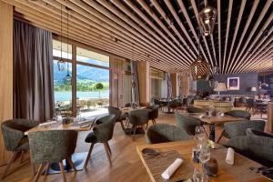 Posedenie v ubytovaní Das Walchsee Resort