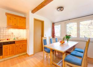 Køkken eller tekøkken på Villa Lübcke, Fewo 7