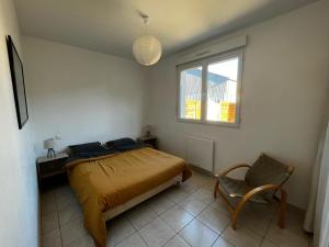 Postel nebo postele na pokoji v ubytování Maison plain pied a 10 mn de la plage en campagne