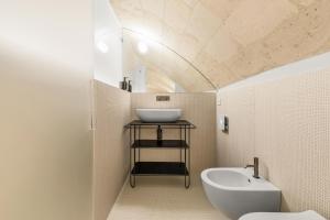 Ένα μπάνιο στο aMate' Luxury slow living by BarbarHouse