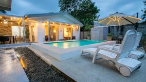 Bassein majutusasutuses Villa Diriá La Fortuna - Downtown Home või selle lähedal