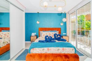 Φωτογραφία από το άλμπουμ του Luxury 3bd villa with premium amenities, jacuzzi, private parking σε Palm-mar