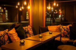 Posezení v ubytování Hotell Aqva Restaurang & Bar Ett Biosfärhotell med fokus på hållbarhet