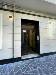 Η πρόσοψη ή η είσοδος του In centro - Alassio apartment