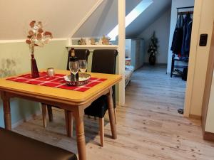 Posezení v ubytování Ferienwohnung an der Bieke + 14 fotografií
