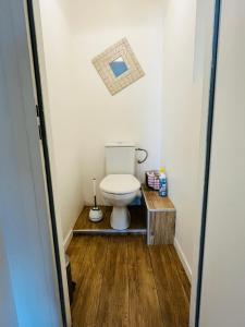 Afbeelding uit fotogalerij van Les loges de la Mairie in Bourg-lès-Valence +5 foto's