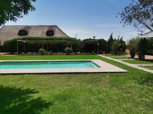 Φωτογραφία από το άλμπουμ του Monakaladi Gardens Function Venue and Homestead σε Mahikeng