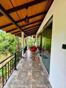 Balcone o terrazza di Rainforest River Bay