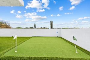 Golf v apartmánu nebo okolí