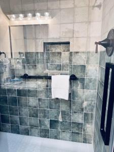 Phòng tắm tại Hi Country Haus Unit 1908 +37 ảnh