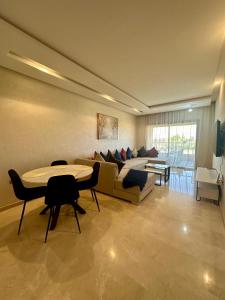 Posezení v ubytování Luxe et Confort à Prestigia Marrakech