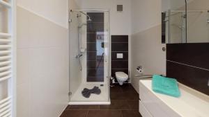 Ένα μπάνιο στο Gretje in der Villa Patricia +14 φωτογραφίες