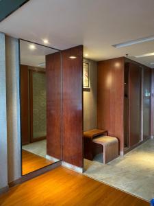 Φωτογραφία από το άλμπουμ του April Fair Duplex Apartment Guangzhou South Railway Station Ao Yuan Yue Shi Dai Branch στο Γκουανγκζού