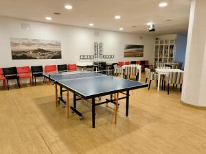 Stolní tenis v ubytování Cap Sa Sal - Apartamento Vistamar nebo okolí