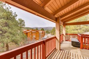 Μπαλκόνι ή βεράντα στο Angel Fire Condo Less Than half Mi to Resort and Bike Park!