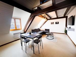 Μια τηλεόραση ή/και κέντρο ψυχαγωγίας στο Duplex centre ville +13 φωτογραφίες