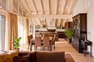 Χώρος καθιστικού στο Alex Lodge Private Luxury Apartments