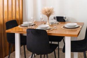 Φωτογραφία από το άλμπουμ του High-end 2BR apartment in the heart of Yaoundé σε Γιαουντέ