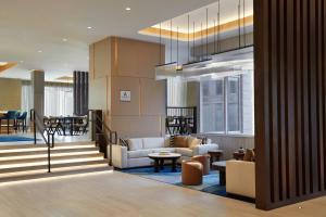 Posezení v ubytování Kingston Marriott Hotel