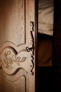 Postel nebo postele na pokoji v ubytování Casa Il Sàrperi In Montecatini Val Di Cecina + 32 fotografií