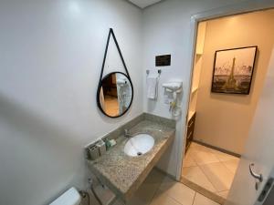 Kamar mandi di Millenium Hotel Flat
