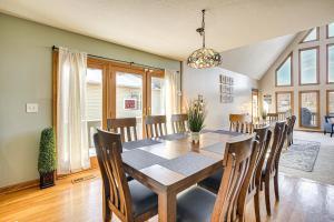 Gallery image of Apple Valley Home, Shared Golf Course On-Site in Mount Vernon