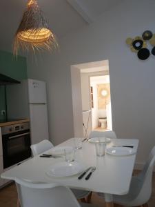 Photo de la galerie de l'établissement Le Beau Regard Paisible et Familial, à Beauregard-Vendon 27 autres photos