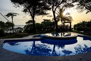 The swimming pool at or close to The Bohemian Lagarto