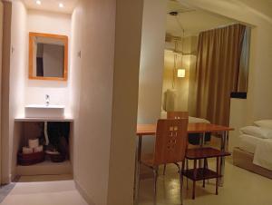A seating area at Zacharitsa APT at Acropolis up 4 guests by LODGESPOT