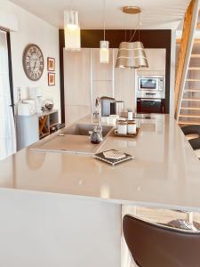Dapur atau dapur kecil di S'évader vers l'horizon 6pers, calme, wifi