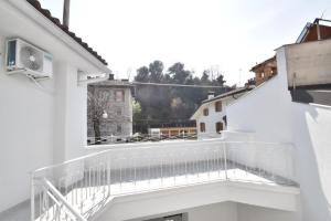 Balkoni atau teres di Go Residence 4, appartamento in centro città