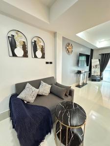 Χώρος καθιστικού στο VIRAPLACe2#