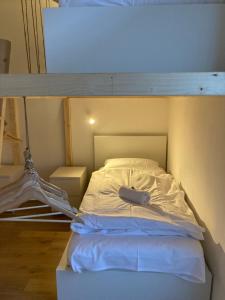 Minimal Hostel Kreuzberg客房内的一张或多张床位