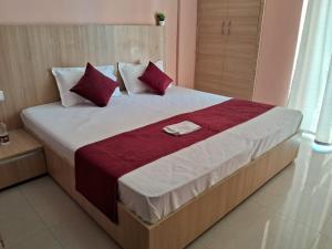 Postel nebo postele na pokoji v ubytování Shushila home stay