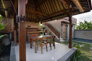 Balkón nebo terasa v ubytování Oemah Joglo 2 Ubud