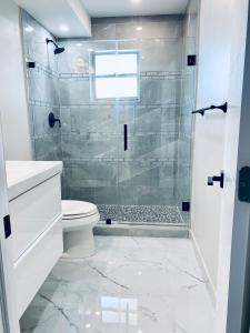 Fotografie z fotogalerie ubytování CHIC 1BR 2BA CONDO 1 Block to Aventura Mall v destinaci Aventura