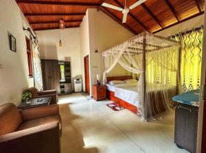 Postel nebo postele na pokoji v ubytování Serene View Lodge + 7 fotografií