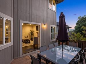 Photo de la galerie de l'établissement Serene and Stylish 3BD 2,5BA House Near Wineries, à Sonoma