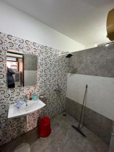 Ένα μπάνιο στο Homestay near Fort Palace in Heritage BIKANER