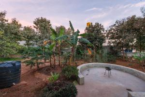 Rustic Ridge Private Pool D IFHA Nomination MMT外面的花园