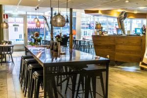Restoran või mõni muu söögikoht majutusasutuses Scandic Portalen