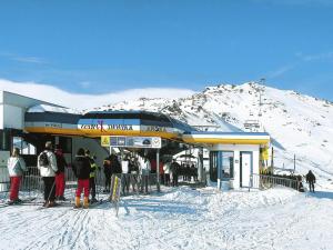Chalet in Filzsteinalpe near Ski Slopes v zime